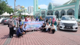 Foto Bersama setelah mengikuti diskusi motivasi bersama beberapa mahasiswa Pasca Sarjana Universiti Malaysia asal Indonesia.